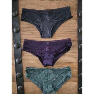 Victoria's Secret Body By Victoria Soft Satin Hiphugger Panty sz XS New